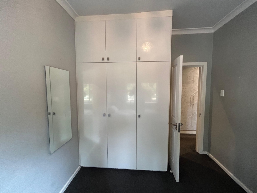 To Let 4 Bedroom Property for Rent in Mill Park Eastern Cape